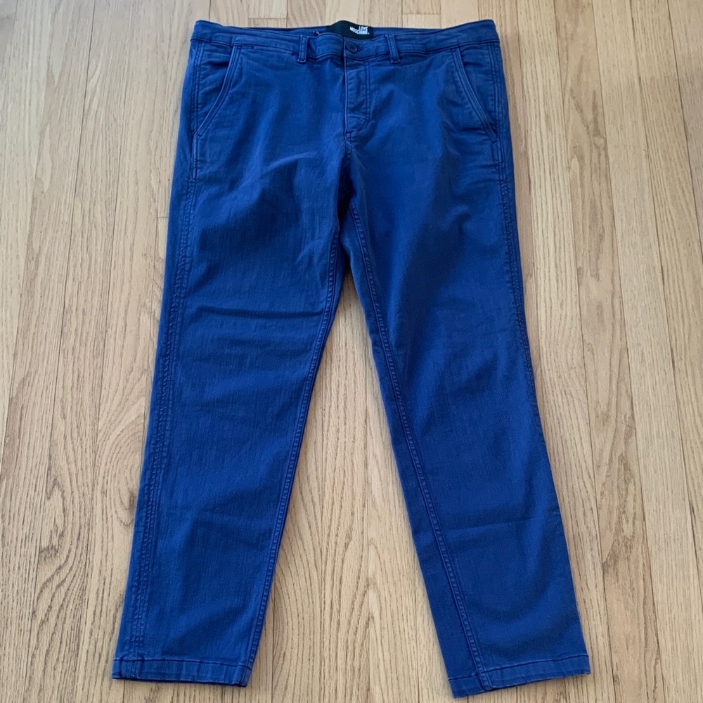 Love Moschino Men’s Cotton Flat Front Chino Pants With Pockets Blue Size 34